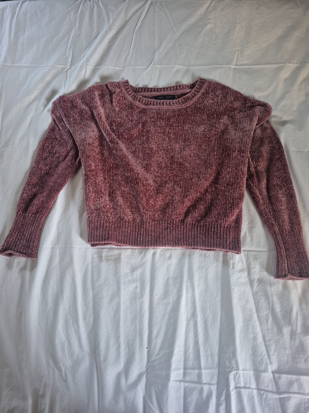 Romeo & Juliet Couture Blush Chenille Crewneck Sweater